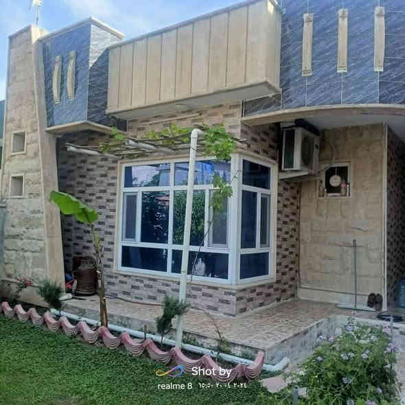 دار للبيع في حي الملايين الاولى 
مساحه الدار 350 متر واجهه 11 
يحتوي الدار على 3 غرف نوم ومطبخ واستقبال وصحيات وهول حديقه بيتونه ومخزن 
صنف الدار بستان ملك صرف
موقع الدار قرب معمل الأخشاب 
لمعرفه السعر أكتب تم
 أو مراجعه مكتب مدخل حي الملايين اولى مكتب أرض التميز للبناء والعقار اي استفسار يرجى مراسلة الصفحة او الاتصال ع الارقام المذكورة⬇️⬇️
***********
***********
