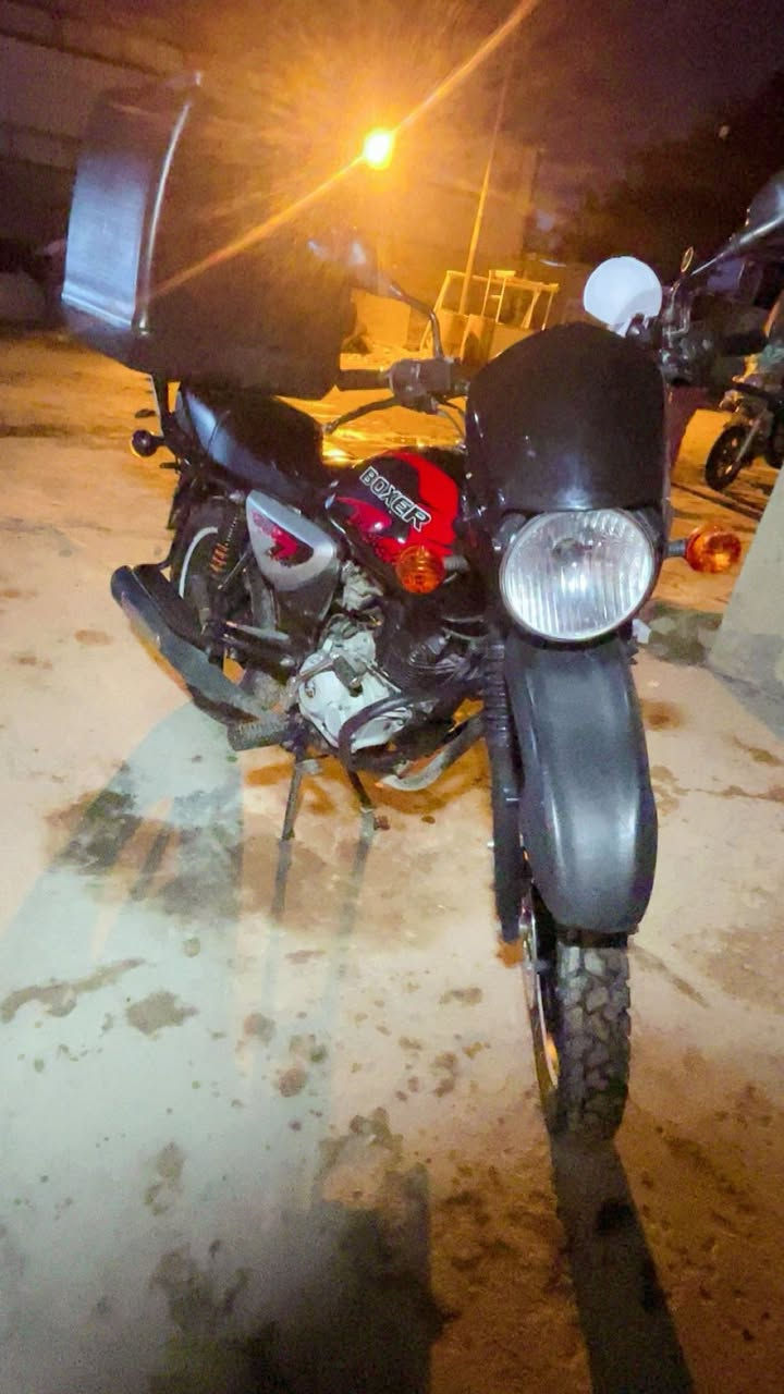 سلام عليكم
دراجه بوكسر 2023اوروق كامله غبور القلم دراجه خير من الله السعر 1150. الرقم *********** متواجد وتساب
