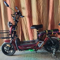 دراجه شحن  حجم 14 للبيع نضيفه السعر 350 وبيها مجال 4بطاريات الدراجه فو...