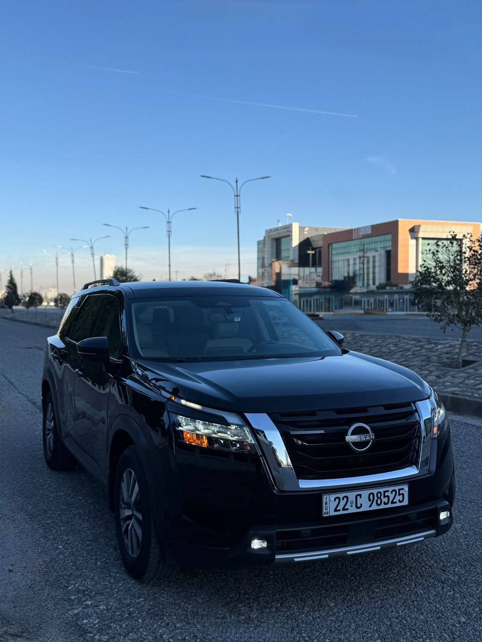 نيسان باثفايندر2022 للبيع وارد امريكي مواصفات خاصة SL 4WD السيارة رقم اربيل تحويل او وكالة بشرط العنوان اربيل ضرر بس بابين صبغ حجم المحرك 6 سلندر 3.5 . السيارة علي أيد نة وماشاء اللة متحتاج اي  
مصرف جاهزة من كلشي وتبريد خير من الله ثلج المواصفات داخل جلد اوف وايت اضائة نهاري زنون بلادي لد خلفي كشنات السايق والي جنبه كهرباء كامل تدفئة الكشنات كامرة ٣٦٠ درجة ٥ كامرات حساسات امامي خلفي تدفئة ستيرن الجامات اوتو انضمة قيادة الثلج والطرق الوعرة والاوفرود اطفاء ذاتي عند التوقف رادارات امامي وخلفي وجانبي بيها مواصفات زايد 
مكان السيارة أربيل شارع 100 داخل معارض 
سعر السيارة 260 بيها مجال 
ء*********** كورك 
ء*********** اسيا. 
واتساب موجودة
