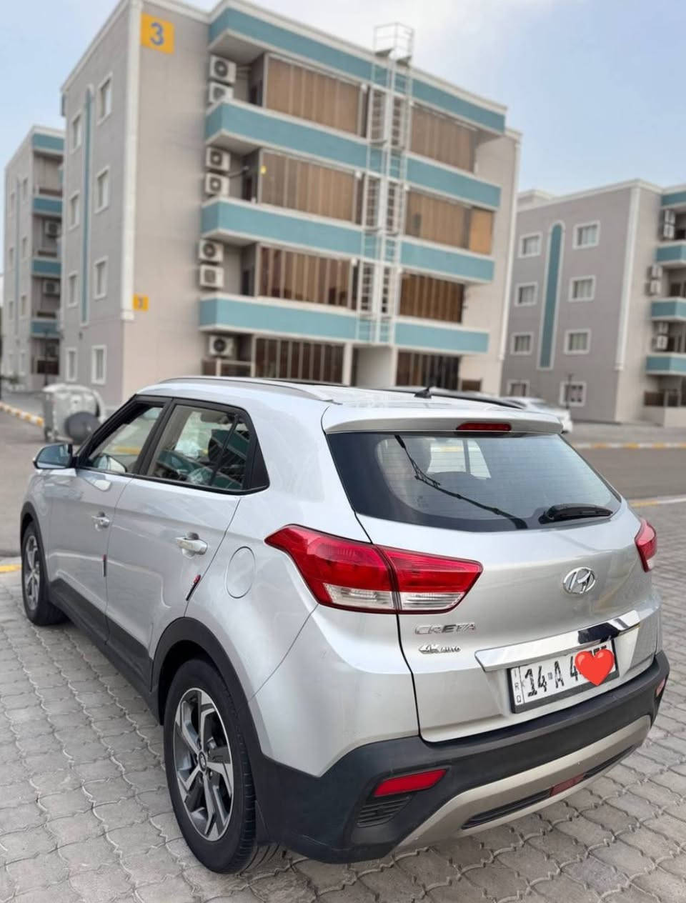 هونداي كريتا 2019 خليجي بيها بابين صبغ او جاملغ امامي بدون اي ضربه اثر شخط ول باقي مكفوله رقم بصره جديد وهزه وسنويه جديده  وجاهزه من كلشي فتحه كامره ويلكب لايت زنون سعر 128 الاستفسار *********** البصرة, العراق
