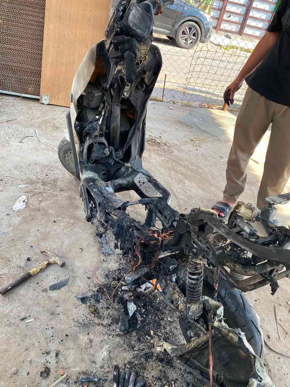 السلام عليكم
عندي هاي الدراجه ريان احترگت وباقي كم شغله بيهة صاحيه لايتات شاصي تايرات الي تفيده اهلاً وسهلاً بس يراسلني خاص


**إذا كنت صاحب هذا الإعلان وتريد حذفه لأي سبب، رجاءا أرسل رسالة إلى الدعم الفني**