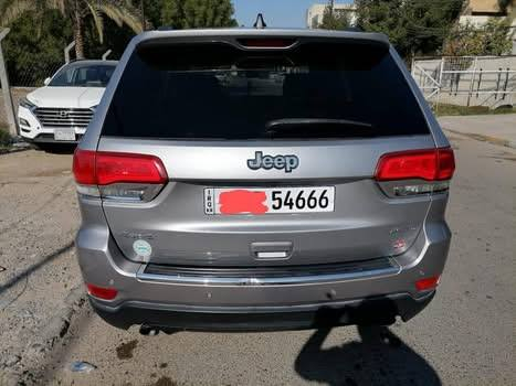 سلام عليكم
للبيع او المراوس 
جيب كراند شيروكي ليمتد هيمي 2017
فول مواصفات 
شاشه،سلايد،وضعيات قياده،كشنان جلد،تدفئه كشنات وستيرن،كشنات خزن،صندوق كهرباء،مرايات قلاب عند الرجوع ،حساسات وكامره خلفيه متحركه،توقف تلفائي 
ماشيه 55 ميل
فيتبم وفلاتر جديد ،فتحه فيت بم ،تايرات جديدة ،رقم اربيل مميز 
كلير صفحة الراكب بس من جوه بدون تكم ودواخل+بنيد وباب السائق
السيارة بدون ايرباك
السعر 175 ورقه
المكان حي الجهاد 
***********
