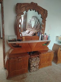 غرفة نوم للبيع مكلف بالنشر التواصل علرقم بي واتساب 07510071725