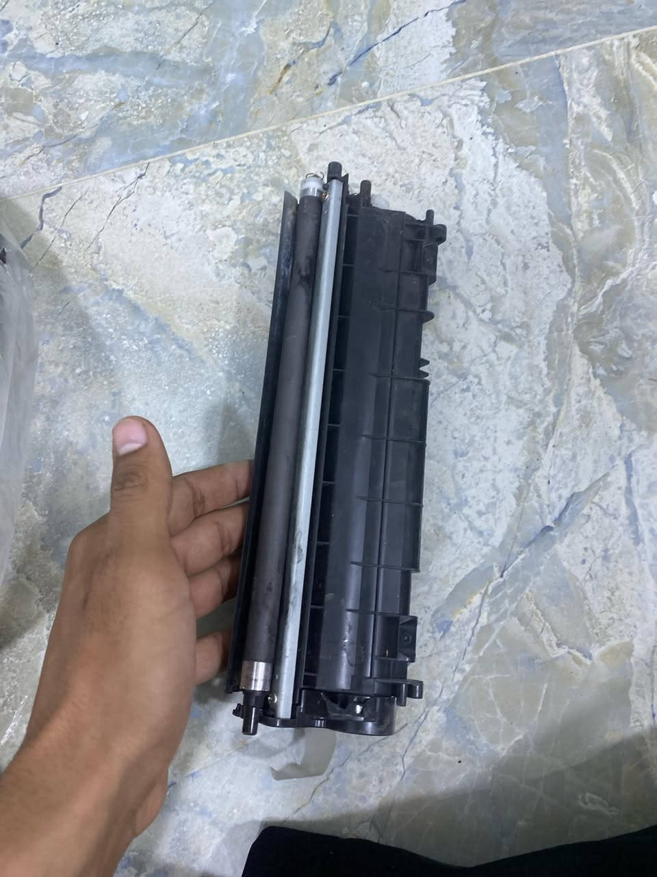 كاتريجات ليزريه اثنين مسخدمه ووحده جديده
مكاني الرمادي ماعندي توصيل
للاستفسار ***********
