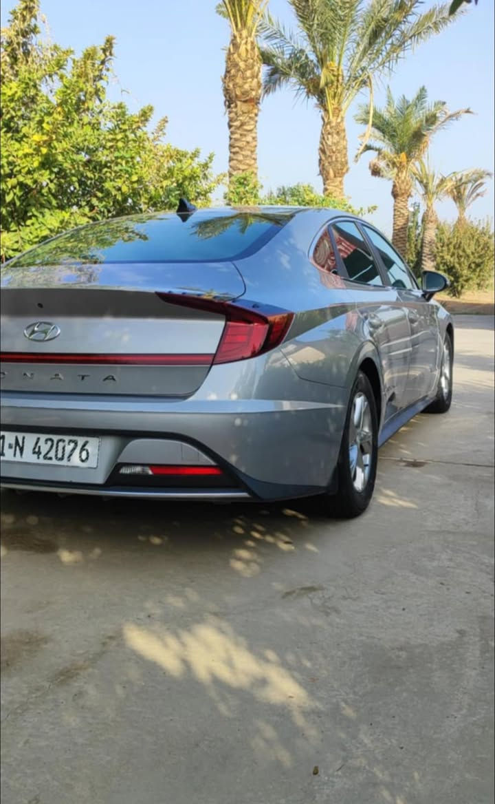 للبيع 
هونداي سوناتا موديل 2023🌟
ماشيه (34km)
مواصفات :
شاشه كبيره كامره دواره 
تحدييد مسار مثبت سرعه مانع انزلاق
3 انضمه قياده sport 🔥 normal✔️eco✅
دواخل بيجي + اسود وبعد بيها مواصفات 
محرك 2500🔥
للاستفسار  📞
***********
***********
مكان السياره الديوانيه 📍
