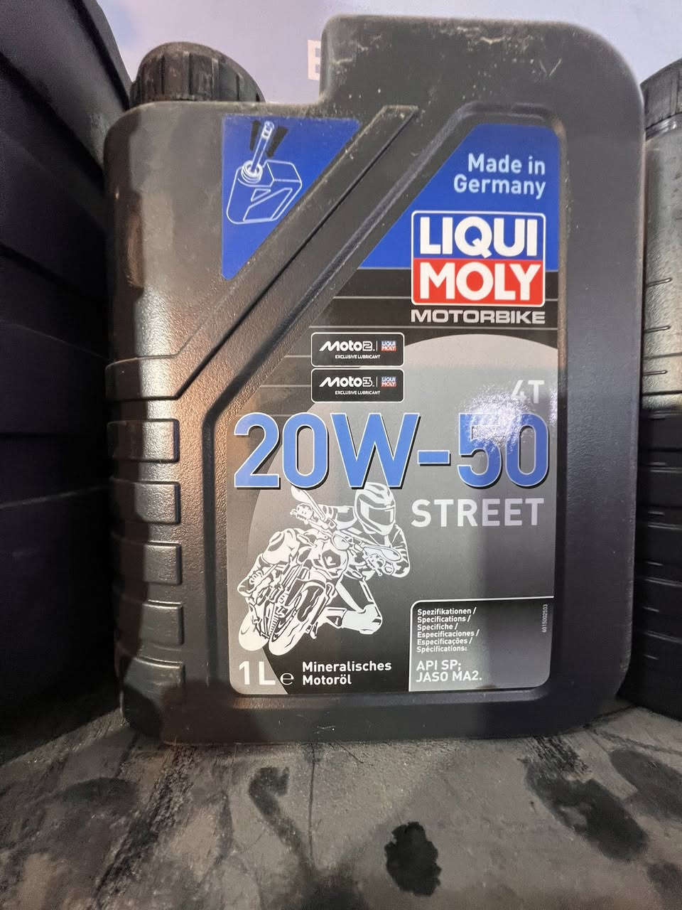 السلام عليكم عرض خاص فقط لسواق
سواق الدلفري من محطة بغداد
تبديل زيت AMSOIL +غسل مجاني:14000د
تبديل زيت LIQUI MOLY +غسل مجاني:20000د
تبديت زيت eurol+غسل مجاني:12000د
تبديل زيت MOTUL 7100+غسل مجاني:20000د
العنوان /بغداد ام الكبر و الغزلان 
التواصل / ***********
