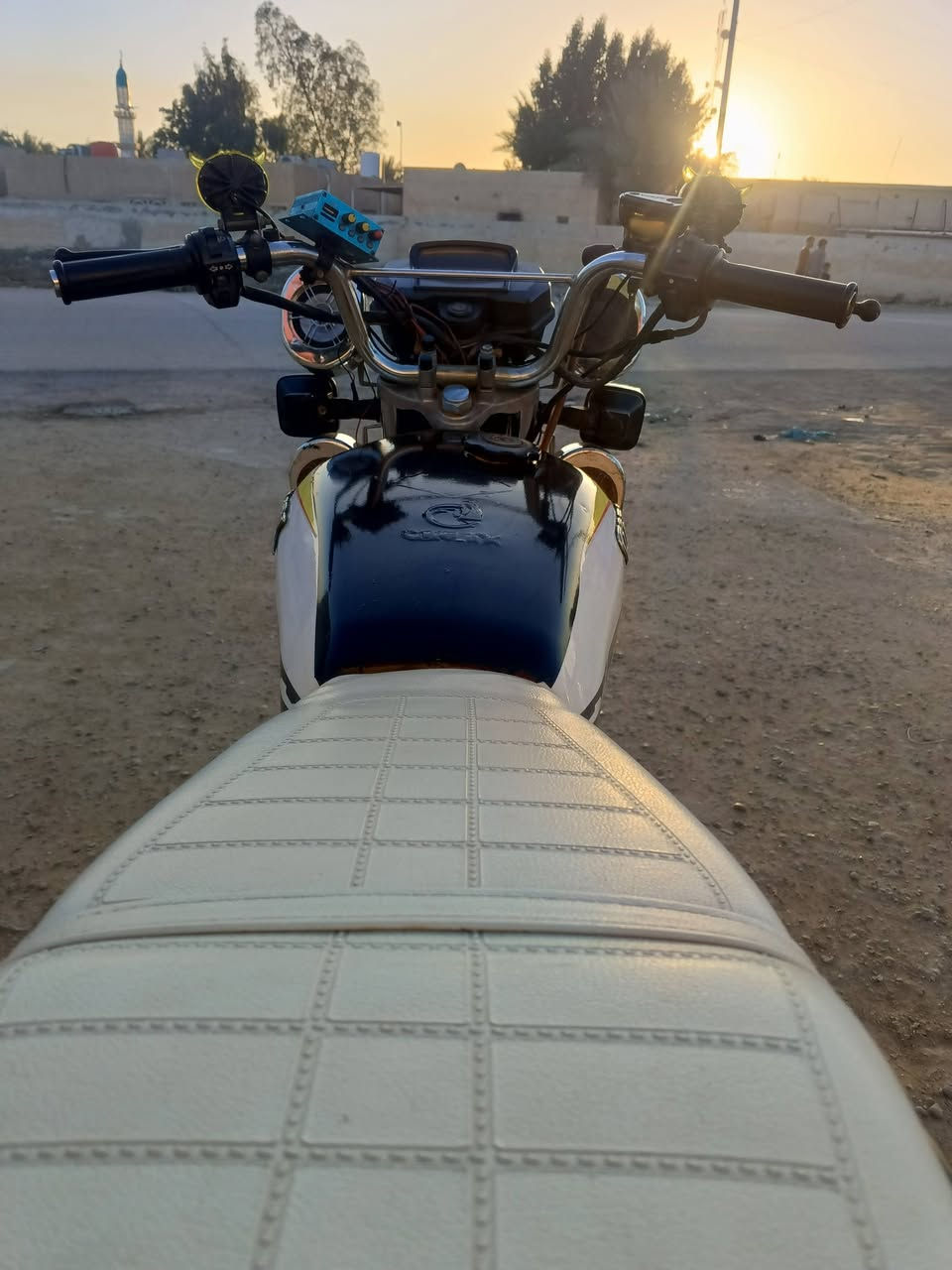 السلام عليكم اخوان
تايكر موديل 24 ختم سونك الاصلي 

كفاله عامه نظافه شرط نفس الصور 

اوراق كامله محرك ذهبه كلش ناعم 

سعر.. 600.. والشراي يدلل 

مكاني حله شوملي 

***********
