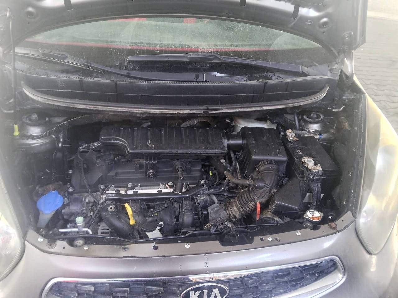 كيا بيكانتو
موديل 13

والمواصفات معروفه 
سعر 73 وبيها مجال بسيط
*********** عنوان بصره
