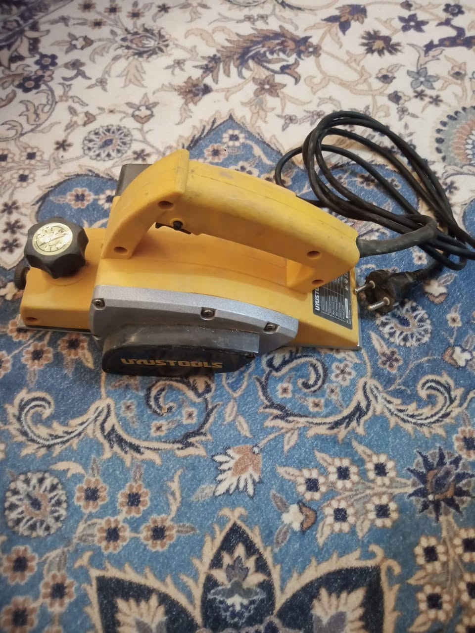 للبيع مكان بغداد ***********
