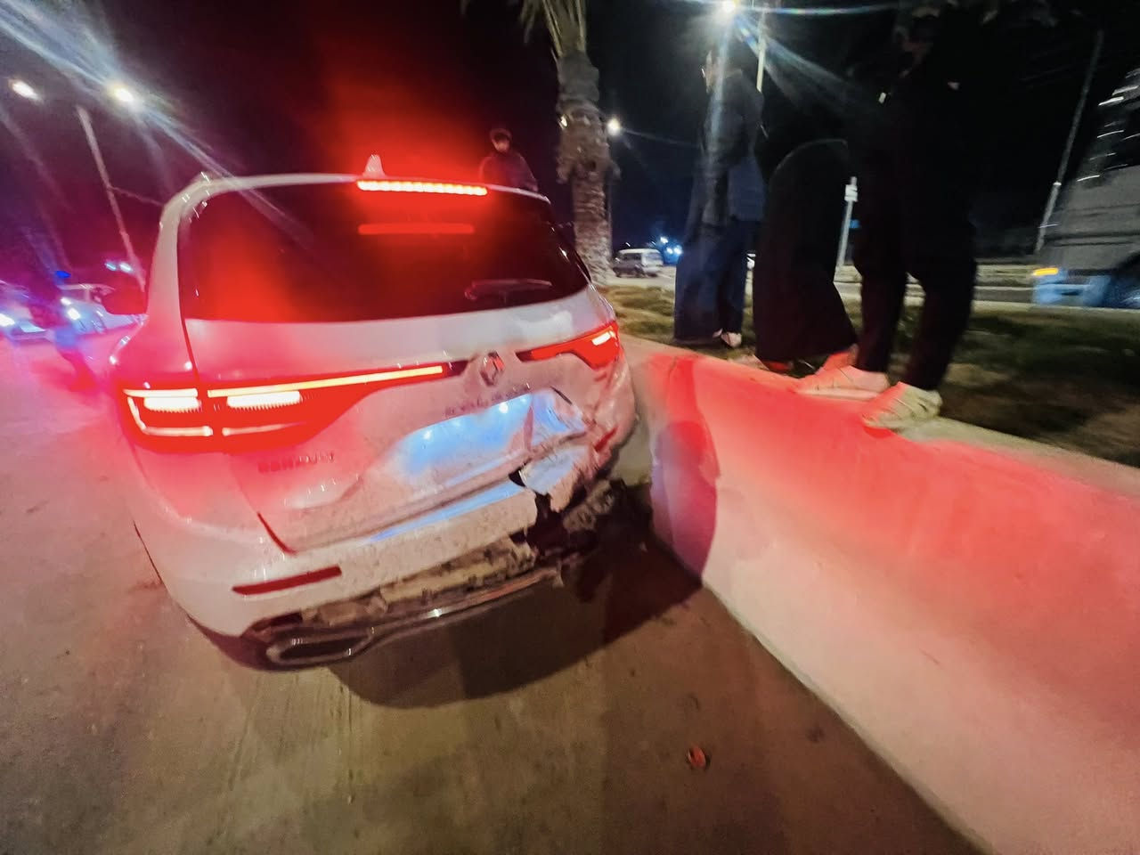 للبيع 🚘
رينو كوليوس موديل 2023
واحد على واحد على ضربتها موضحه بالصور 

المواصفات:
▫️ بانوراما
▫️ تشغيل عن بُعد
▫️ اصطفاف ذاتي
▫️ 3 أنظمة قيادة
▫️ مقاعد جلد كهرباء
▫️ مواصفات كاملة

📍 رقم نجف دولي (حُرّة)
🔁 مداور ثاني يوم

للاستفسار خاص
***********
