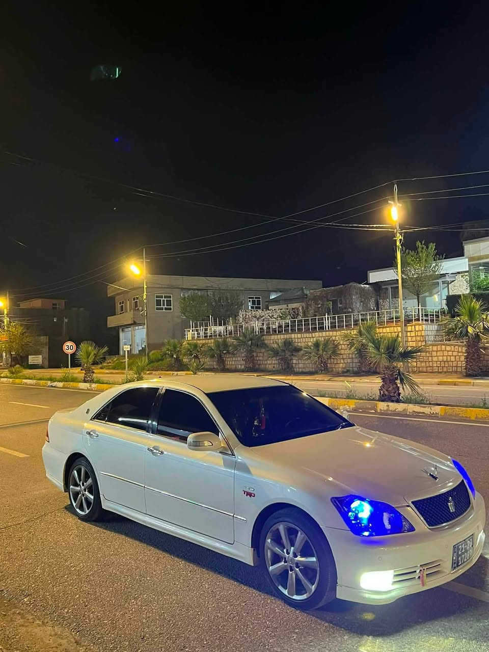 سةرةتا بةناوي خواي گةورة  شاهيمة ٢٠٠٥ براوة كؤد كراو... بي دوكةل ١٨٢ (٣دوگمة )تايةو ويلي لؤك ئاوينة ئيشارةت لايت ناوچةي كوير  بلوتوسي بيلادي بؤ بةستراوة
زور مواسةفاتي تر ٥٩گةلاو. مةجال مشتةري نيت بيزارمان مةكة لةگةل ريزم.


**إذا كنت صاحب هذا الإعلان وتريد حذفه لأي سبب، رجاءا أرسل رسالة إلى الدعم الفني**