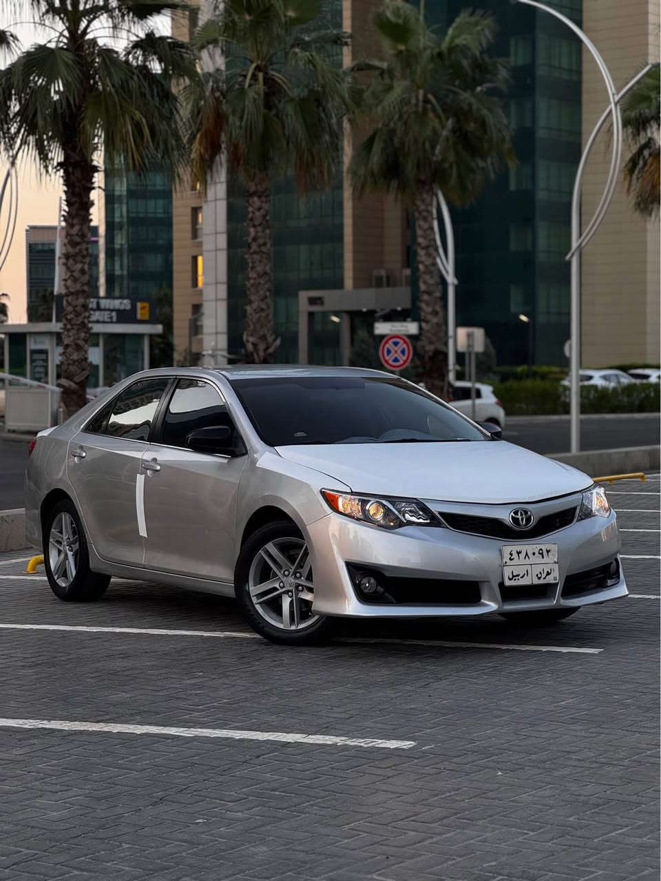 Toyota camry 2014 GL 
سيارة گير محرك شواصي بجم ورا كبس 
سيارة بيه 6 قطع ابيع حزام 
ماشية 240 الف 
علية 800$ غرامة 
خليجي شركة سردار 
سعر سيارة 99 ورقة قفل 
بيع مستعجل 
مكان اربيل 
واتساب *********** أربيل, العراق
