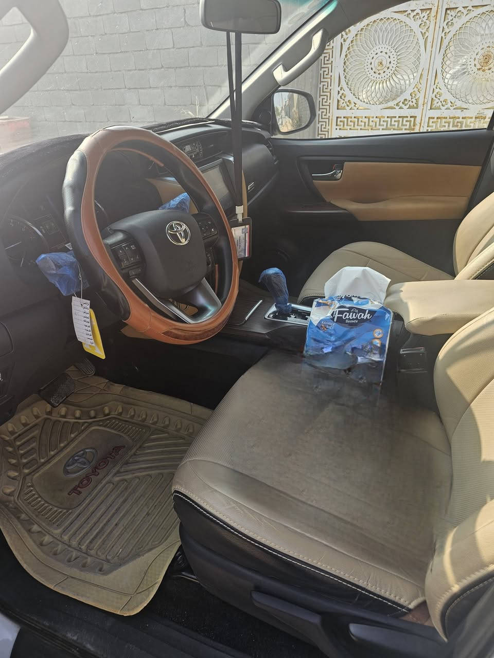 فورتشنر 2024 كفاله عامه 
رقم بغداد  تحويل مباشر 
مواصفات السيارة 
شاشه  كامرة دوارة حساساتات امامي خلفي 
محرك 2700  سلندر 4.     تو ويل 
ماشيه 26000 
7 راكب 3 قطع تبريد تخم تاير 5 ويل كب 
 تبريد امامي خلفي 
سعر 320 بيها مجال قليل  
البصرة  / قضاء الدير 
للاستفسار 
***********
