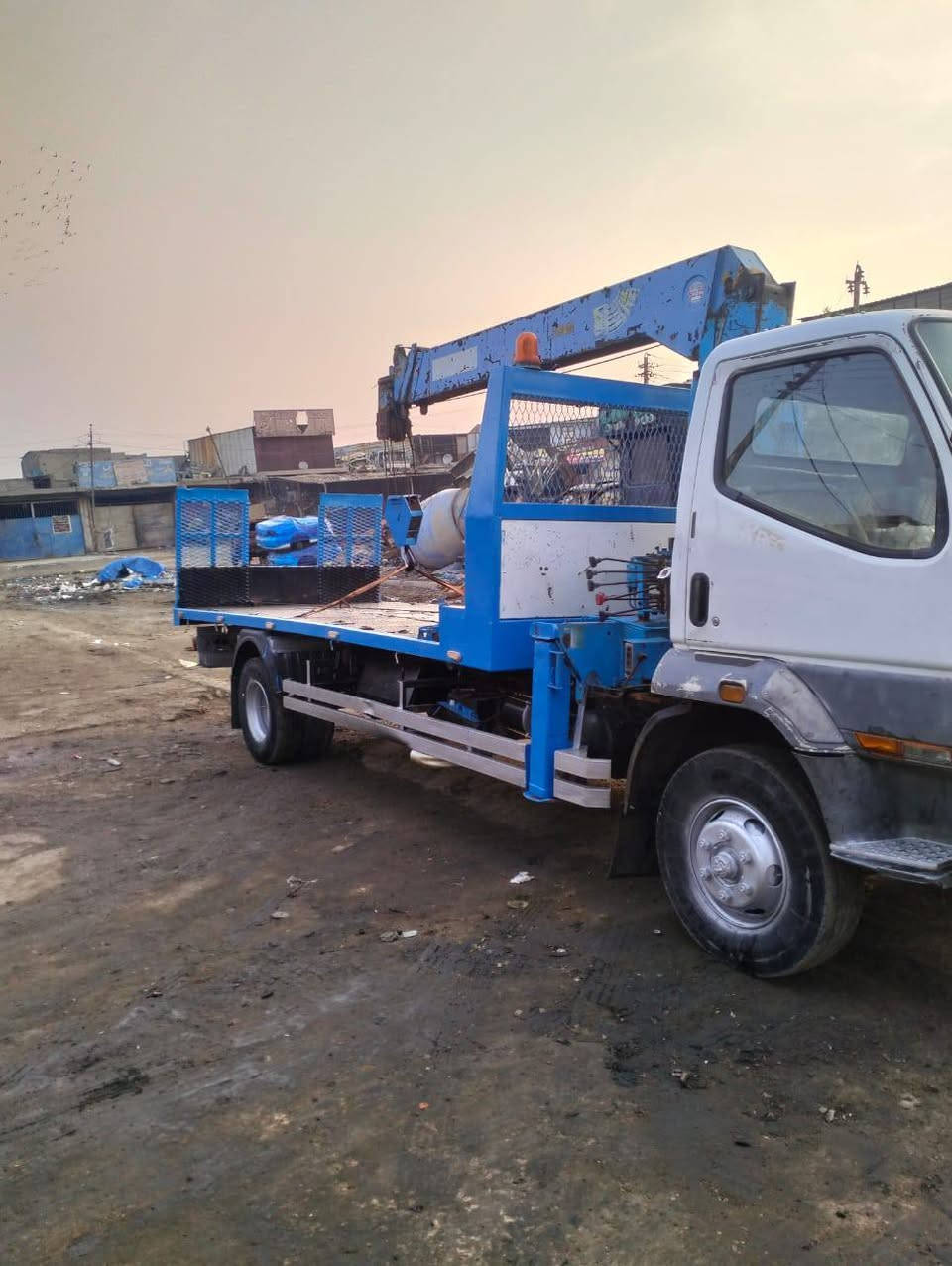 السلام عليكم كرين مسيوبيشي سطحي ياباني جديد كرين مخالف سياره موديل 1992 سنويه ل 2029
***********
