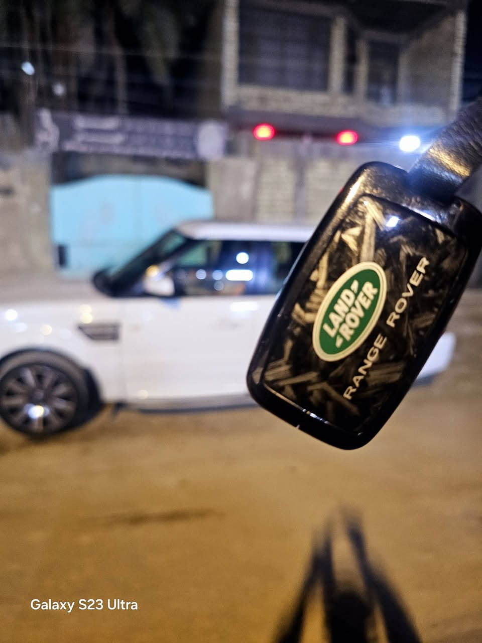 سلام عليكم
 رانج  خليجي سبورت عادي شركه سردار
فوووول مواصفات
مكفوله من صبغ عده جاملغ لامامي عله كد شبر صبغ
سعر 130 مكان سياره بغداد 
***********
