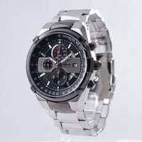 ⌚🔥 أناقة رياضية مع دقة يابانية من Orient 🔥⌚  إذا كنت تبحث عن ساعة تجمع...