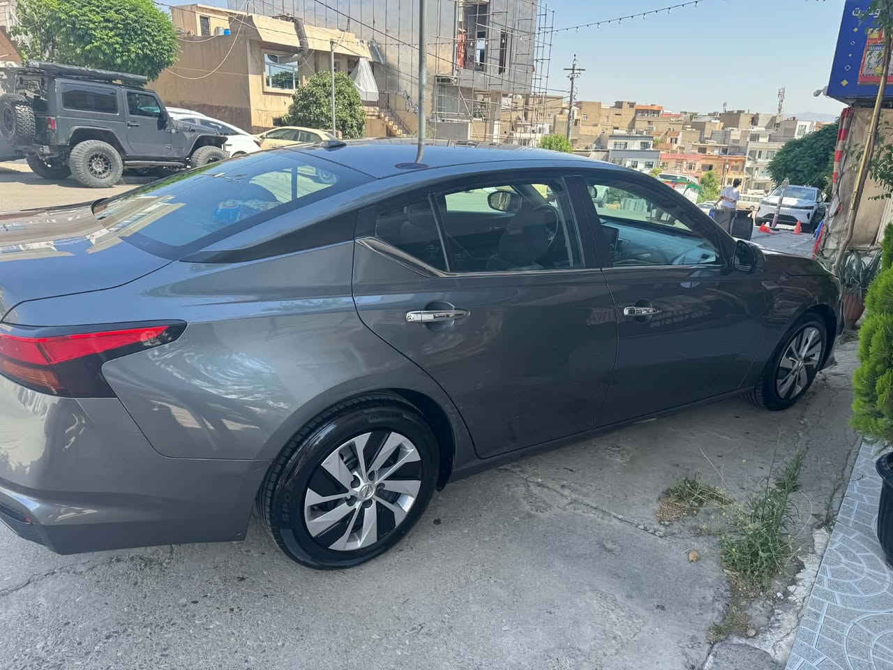nissan altima 2020 S  ٩٠هه زار كيلو مه تر رؤيشتوه  يه ك ده سته سه ياره كه بونىتى  بؤياخه چه مه له خى سه ياق گوراوه به بيلاد ٤تايه ى تازه يه ك دينار مه سره فى تيا نيه ڕەنگى نه وتى سعرى١٣٦ معامه له يه كى براينه ى تيايه   📲*********** السليمانية, العراق
