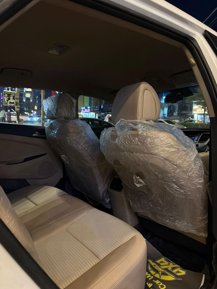 سلام عليكم توسان 2017 خليجي ماشيه 68 شرط الفحص سياره جديده بلعافيه ع ياخذهه رقم بغداد السعر 178 بيه مجال حك الجيه ***********
