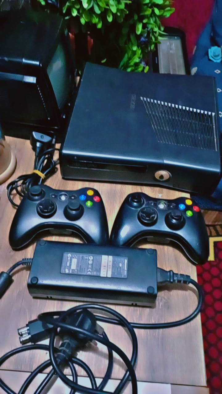 سلام عليكم Xbox 360 نظافة فول مهكر كامل ملحقاته الاصليةجوستكات اثنين 2 اصليات محولة اصلية مع الكيبل 
شاحن جوستكات  + كيبل HD كامل مكمل سعر 100 كلشي موضح بلصور واي استفسار انا خادم


**إذا كنت صاحب هذا الإعلان وتريد حذفه لأي سبب، رجاءا أرسل رسالة إلى الدعم الفني**