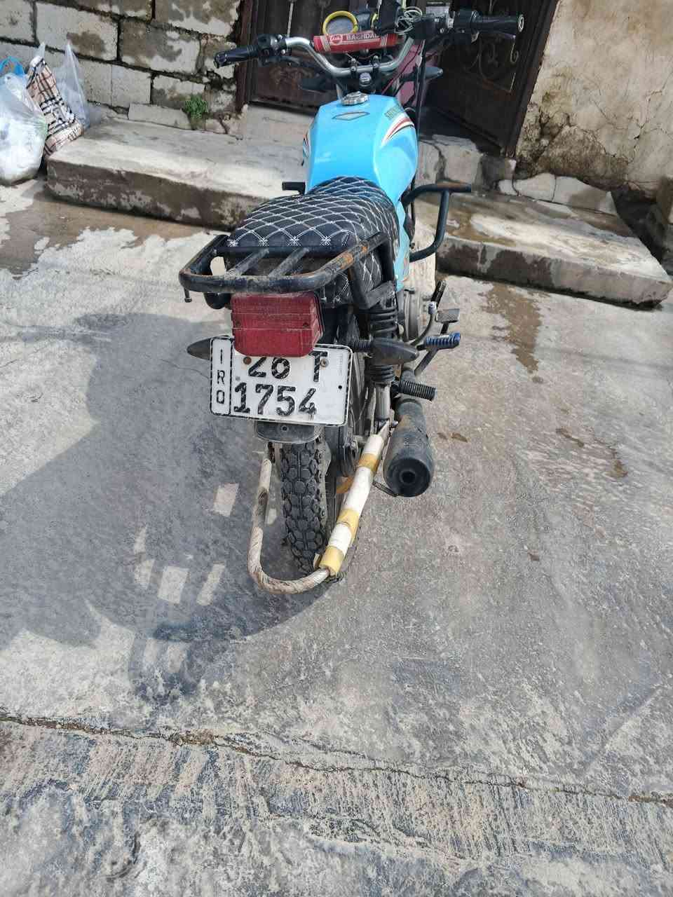 دراجه رقم يحتاجله شويه ترتيب محرك شرط اريده مراوس ويه ايراني او بوكسر بله رقم


**إذا كنت صاحب هذا الإعلان وتريد حذفه لأي سبب، رجاءا أرسل رسالة إلى الدعم الفني**