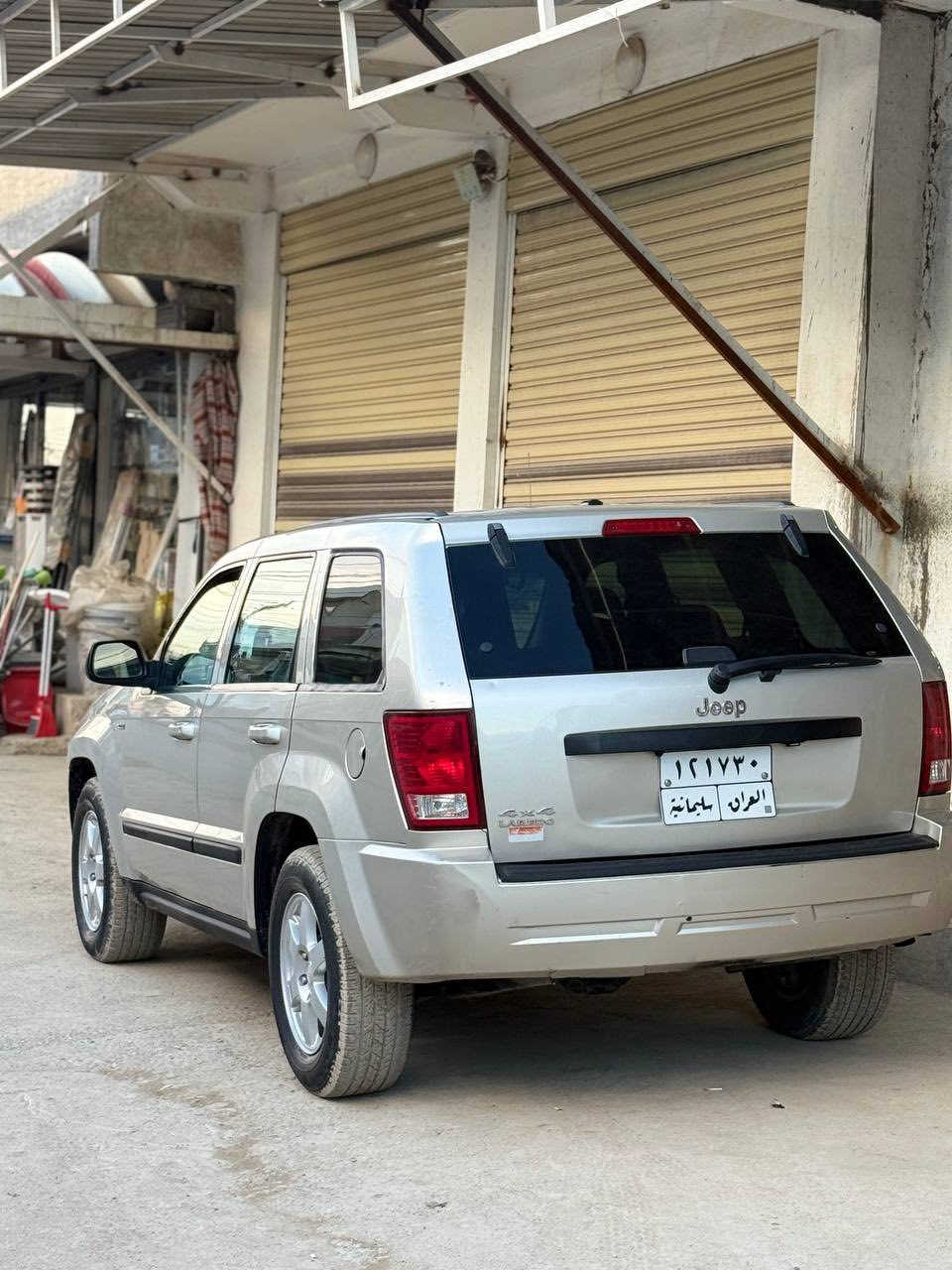 سڵاو جیب لاریدۆ بۆ فرۆشتن ٢٠٠٨ دەبڵ ئەکسل سیارەکە زۆر زۆر پاکە ماڵی دۆستە ١٨١ هەزار ڕۆشتوە گێڕو مەکینەی نەکراوەتەوە ٣ پارچەو پەڵیەکی پەمپە بێ ناو گرتن دەعامی بۆ دەعامی بەشەرت تەقەو ڕەقەش بەشەرت ماڵی دۆستە بۆ زانیاری زیاتر پەیوەندی بکە 
***********واتسەپ . فایبەر
 . واتسئەپ فایبەر ***********
شوێن سلیمانی
