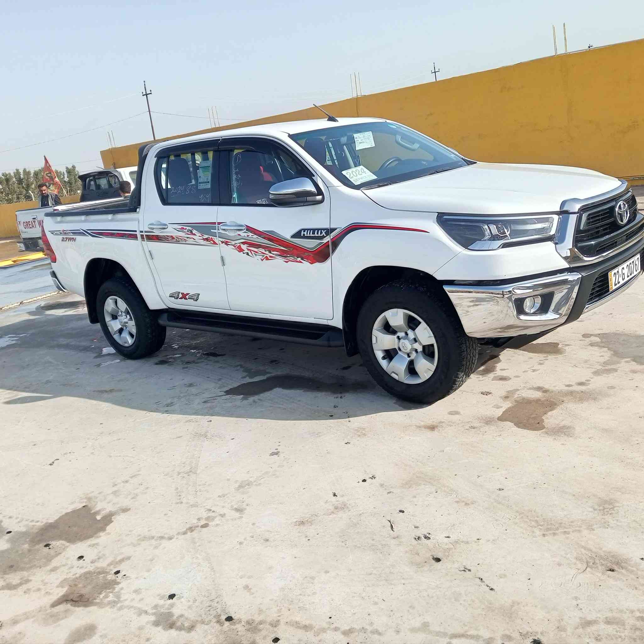 سلام عليكم بيكم هايلوكس البيع موديل 2024 مكفوله كفاله عامه ماشيه 40 سياره خت زيرو ***********
