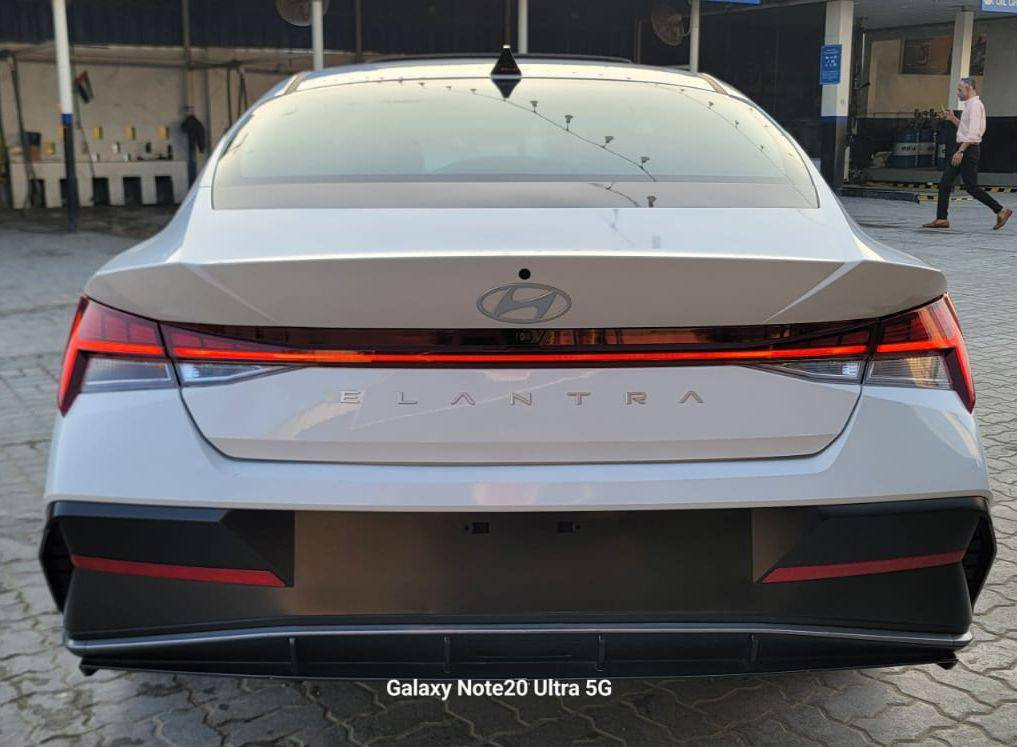 *مشحونه إلى منفذ سفوان*

*هونــداي النتـــــرا موديـ2025ـل*
*السعر139$جاهزه فول مواصفات*
بدون كمرك 
ترهم حره 
ترهم شهداء
***********
