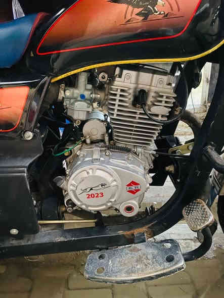 السلام عليكم ستوته للبيع موديل 2023صقر أصولي تسجل السعر 2200وبيه مجال المكان مدينة الصدر الاتصال ***********
