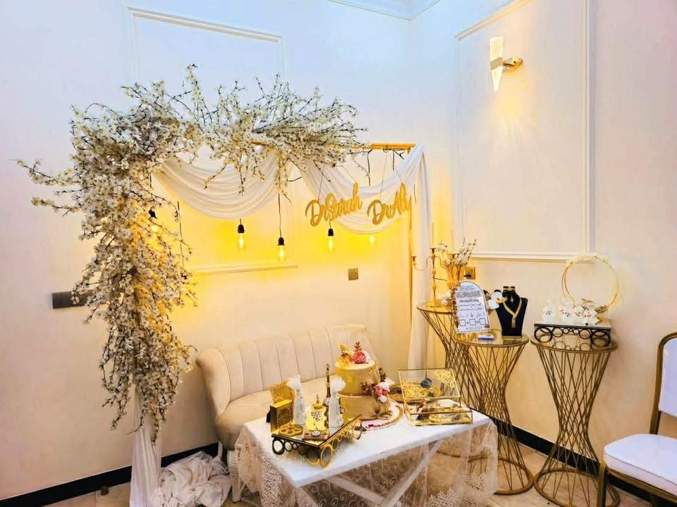 كوشات للبيع مشروع كامل صنع تركي مع بيج
التواصل والاستفسار ‪***********
