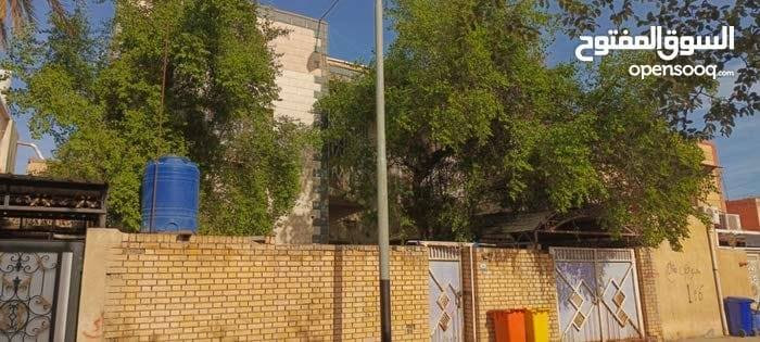 يعلن مكتب المرتضى للعقارات عن توفر
بيت قديم يباع قطعة ، في المعقل ، الحي المركزي
البيت قديم ومرمم حديث
يحتوي على / 5 غرف وصالة واستقبال ومطبخ وكراج وحديقة وصحيات
المساحة / 240 متر
الواجهة / 12 متر
عرض الشارع / 10 متر
سعر البيت / 350 مليون

توجد لدينا عروض اخرى
للأستفسار الاتصال على الارقام التالية
قسم البيع / *********** - ***********
قسم الايجارات / ***********
نستقبل كافة العروض والاعلانات نشرها وترويجها مجانا
عنوان المكتب / الجنينة / شارع جامع الكرناوي / مقابل فتافيت سنتر
