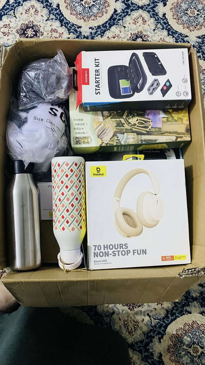 السلام عليكم شباب
شلعة كرتون تقريبا 40 قطعة 
موضحة القطع بالصور السعر 200 الف وبيها مجال قليل
الي يحب يتفضل خاص


**إذا كنت صاحب هذا الإعلان وتريد حذفه لأي سبب، رجاءا أرسل رسالة إلى الدعم الفني**