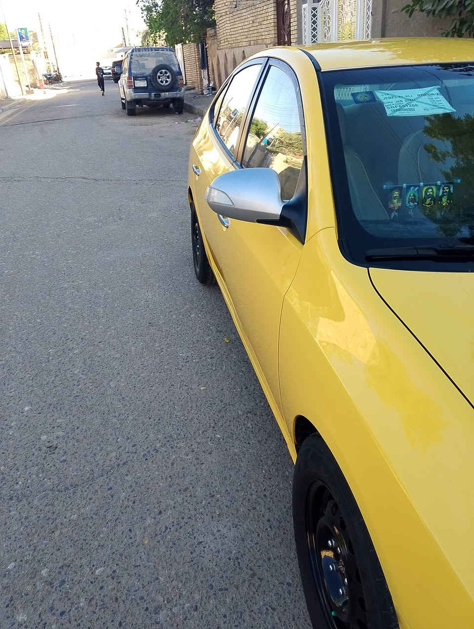 سلام عليكم شباب انتره مديل 2011 دوات دوات كصه جنط سياره حلوه جاهز بس صدره طيح بس سيا ه شاشاه وكامر وتحكم ستيرن جهتين حساسات خلفيه سياره متومه رقم وسنويه صليه سنويه 28 سنويه عضم عاج كرر سياره دوات دوات مكان سياره ميسان سعره 47 وبيه مجال رقم الهاتف ***********
