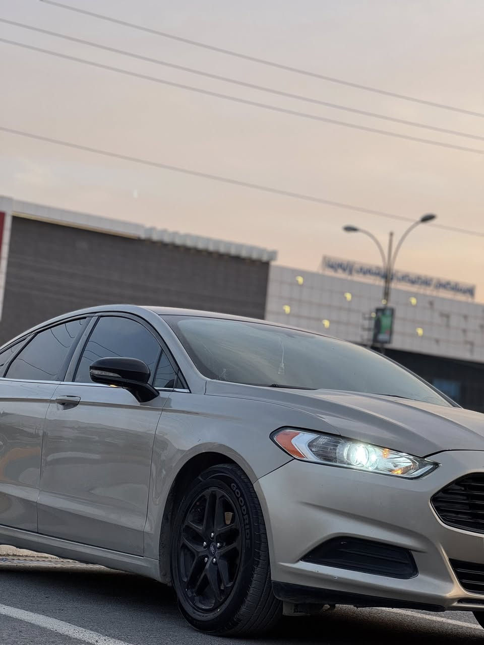 بِسْمِ اللهِ الرَّحْمَنِ الرَّحِيْمِ
فۆرد فیوژن  2016
مواسەفات SE
مەکینە 2.5مەرغوب
شاشە گەورە و سێ شاشە
٣گێر:تۆماتیک و عادی و سپۆرت
پێنج پارچە و نیو بۆیاغە
بە کلین داخل بوە دەعمی ئەمریکای نییە
پێش و پشت کەپس✨
ئێرباگەکانی هیچی نەتەقیوە✅
کامل جوانکاری بۆکراوە 🖤
گێر و مەکینە و کارەبایات بەشەرت
سەنەوی نوێیە و بەناوکردن بەشەرت 
سعر: 105 وەرەقە و مەجال
0750 193 7447
