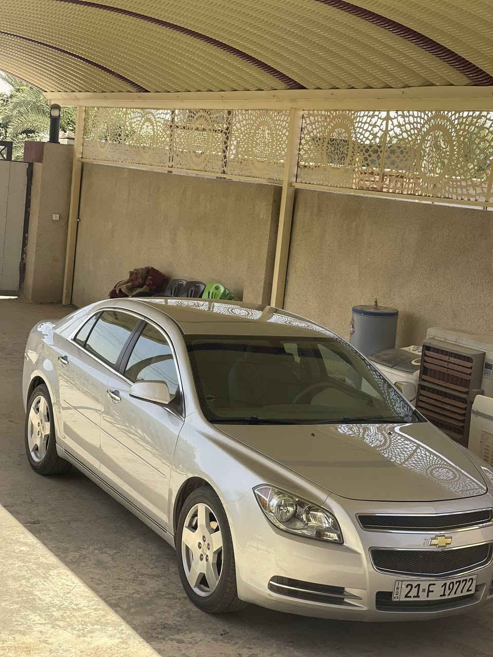 سلام عليكم شباب ماليبو خليجي موديل 2012 مكفوله كفاله عامه 
محرك 2400 دوش تنفس طبيعي مرغوب نقصه بس كمبريسر تبريد ودبلات امامي السعر ب95$
مكاني بغداد البياع ***********

