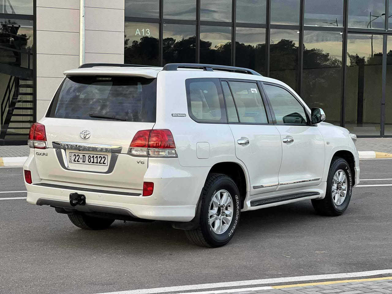 جكساره 2011ستسنيه
كفاله عامه حتتى من بارد
سعر 330
محرك ابشرط من فتح 
ماشيه 134الف
سنويه لحد 2028 شهر خامس
***********
