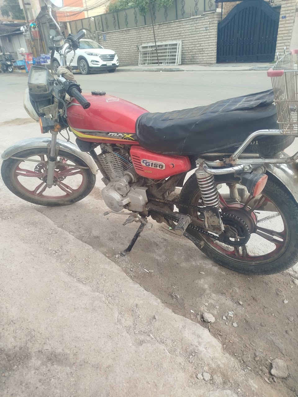دراجه جير 5 جير ايراني محرك نظيف مفتوح بس ما بيها اوراق السعر 400 السكن حريه بغداد شويه ملاحظات ***********
