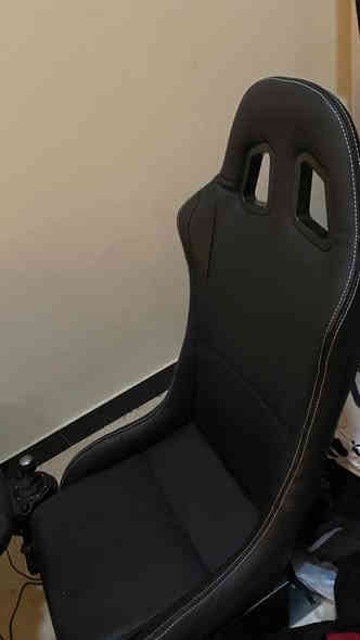 منظومة سيم ريسنك كرسي ريكارو +قاعده متينه+ستيرن لوجتكg29+كير+هاند بريك ما ناقصها اي شي القطع كلها جديدة قبل شهر ونص اخذتها تشتغل على البلي 4وعلى البلي 5 وعلPC الرقم ***********
