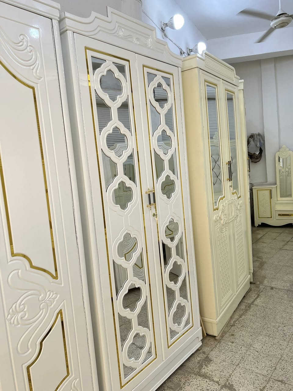 سلام عليكم غرفه تزكام نجاره صاج صبغ حراري ابيض تزكام العنوان الحله جديده غير مستخدمه ***********
