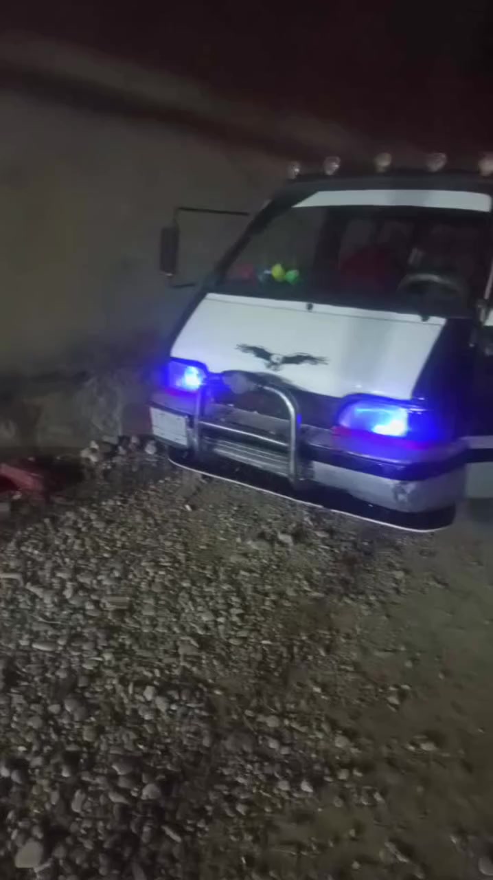 سلام عليكم للبيع كيا بستا موديل 1994 رقم ديالى الماني مكينه كير اكسن خير من الله شواصي خير من الله كشرها بلادي صدر نضيف مشط بور كله نضيف سعر 28 وبيه مجال مكان ديالى للستفسار اتصل ***********
