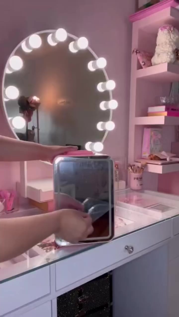 اختاري الحجم اللي يناسبج 💙💗

ثلاجة مكياج 4 أو 5 لتر بنظام تبريد وتسخين مزدوج!

مثالية للكريمات، السيرومات وحتى المشروبات 👌

تشتغل بالسيارة 12V وسهلة الحمل بأي مكان.

جمالك يستاهل عناية بدرجة حرارة مثالية ✨

📩 للحجز والاستفسار يرجى التواصل على البريد الخاص او عبر الواتساب الصفحة 
https://wa.link/9bepak
🚕 يوجد توصيل لجميع المحافظات العراق
#ثلاجة_مكياج #عناية_بالبشرة #روتين_العناية #مكياج #جمال #بشرة_نضرة
#منتجات_تجميل #ترطيب_البشرة
#العناية_اليومية #بنات_العراق #تجميل_العراق #مستلزمات_بنات #جهاز_تبريد #ثلاجة_صغيرة
#ميني_فريج #منتجات_مميزة
#راحة_واناقة #حافظي_على_جمالك #تسوق_اونلاين #توصيل_لكافة_المحافظات #العراق #عرض_خاص #افضل_المنتجات


**إذا كنت صاحب هذا الإعلان وتريد حذفه لأي سبب، رجاءا أرسل رسالة إلى الدعم الفني**