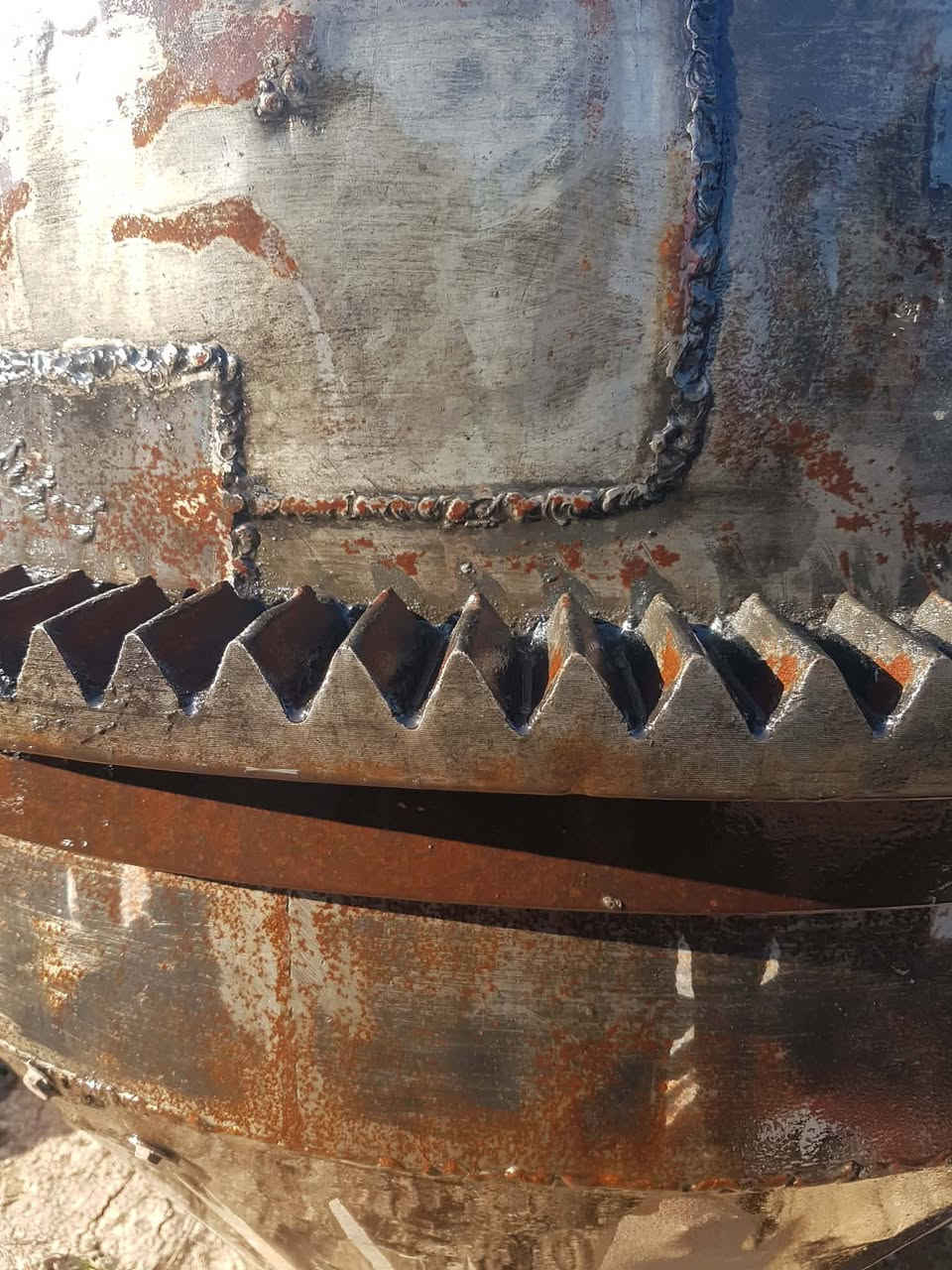 السلام عليكم غراض خباطه البيع شفت فوك صينيه وكلج اسنون 115مع سجه 2مكاني رفاعي ***********
