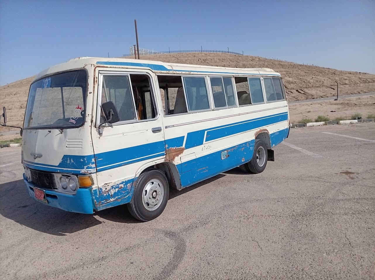 سياره موديل 82 كير ومكينه 3000 بنكو لا تنقيص ولا تبخير  كاعيه وكشنات فاتح جدد السعر مليونين 750 العنوان حله... الرقم ***********
