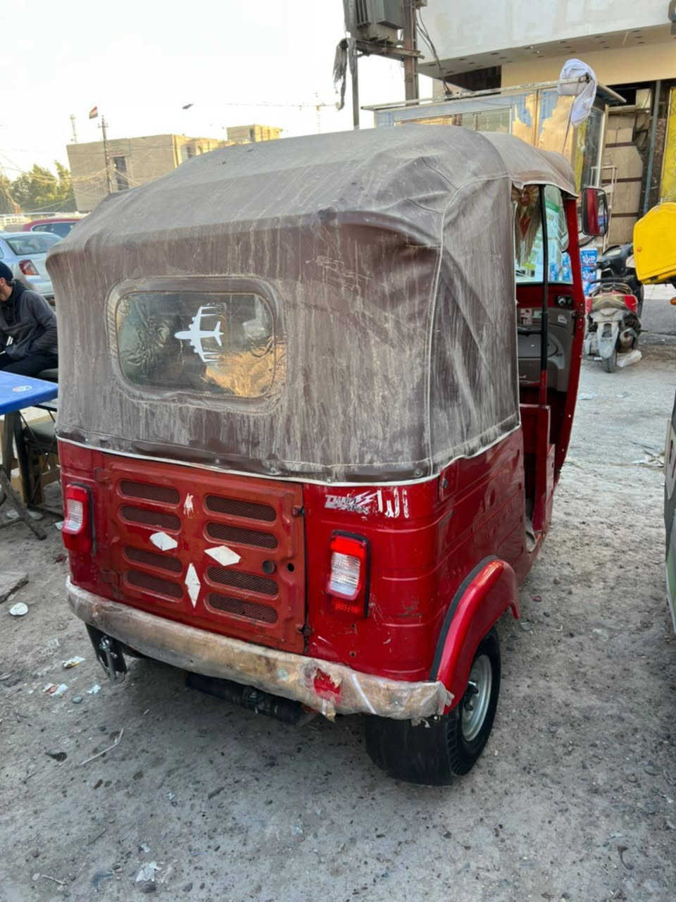 متاح تكتك البيع.  موديل18.    اوراق اصوايه7         سعر 4 مليوان عنون زعفرانيه متواجد بلفيس اوخاص


**إذا كنت صاحب هذا الإعلان وتريد حذفه لأي سبب، رجاءا أرسل رسالة إلى الدعم الفني**