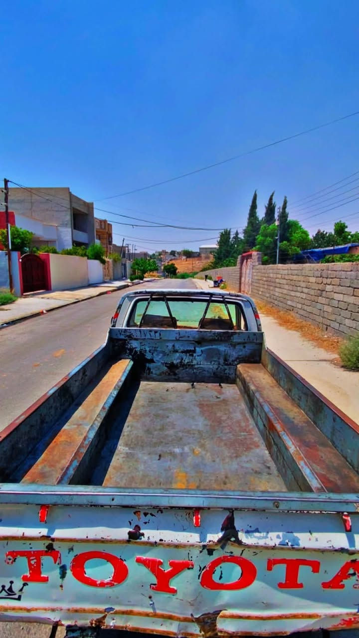 للبيع بيكم 80 الكشر كدام العين الكير ولمحرك بحاله جيد صاحبو الشرعي في الموصل حي سومر. وبي واكاله بسم واحد كردي من دهوك العنوان السياره فايده دوميز السعر 🚗16🚗 وبي مجال بصيط التواصل *********** وبي وتساب

