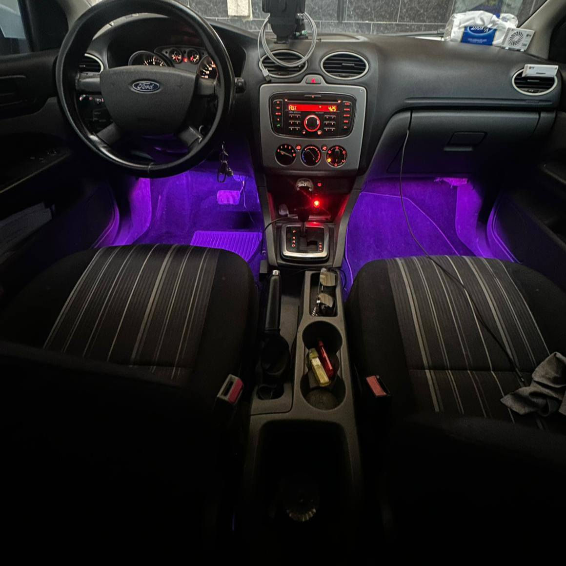 فۆرد فۆکەس 2010 گێڕ ئۆتۆماتیک 
سەنەوی تا ۲٠۲۸ تازەیە
دینار مەسرەفی تێدا نیە 
سەیارەیەکی جوانە و زۆر مەزبوتە 
هەموو گیانی بەشەرت ماڵی دۆستە 
گێڕ و مەکینە بەشەرت 
جام کارەبا سپی بەفری 

نرخ : ژمارەک دابنێ لە کۆمێنت بە تایبەت دێت 🤖 

سەیارەکە زۆر بێ مەسرەفە 
تەقە و رەقەی تێدا نیە 

بۆ پەیوەندی کردن بە خاوەنی 

***********
