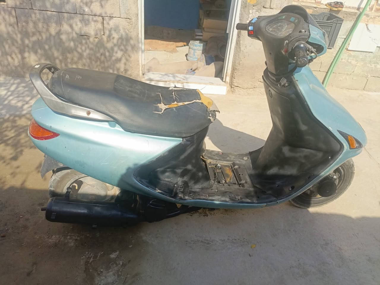 دراجه للبيع عوزها سلف بيها باتري سعر 250..***********
