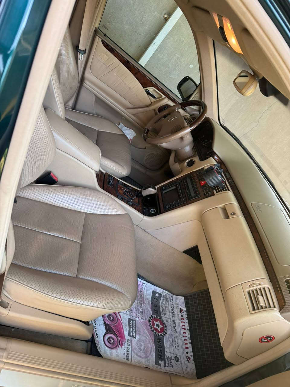 مرسيدس E320 ام عيون
207000
كير و محرك مكفول 

ادوات بلا أوراق بلا  قم (حديده)

جاملخ اليمين الأمامي زنجار

***********
