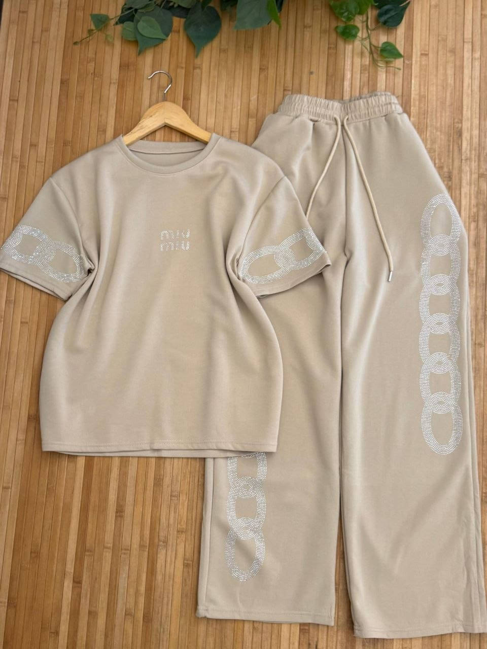 بّـسًـمِ آلَلَهِ آلَرَحًـمِـن آلُرحٍيَم 🌹🍃

لل جمال عنوان اونسكم بل موديلات الحلوه 🤓✨

طقم قطعتين 🥹 حيل نازك بالبس 

نوع الخامه قطني  تركي كوالتي عالي 🇹🇷

القياسات يلبس 👇🏻
38 40 42 44 46
 
#ملابس##فستان #اكسبلور#


**إذا كنت صاحب هذا الإعلان وتريد حذفه لأي سبب، رجاءا أرسل رسالة إلى الدعم الفني**