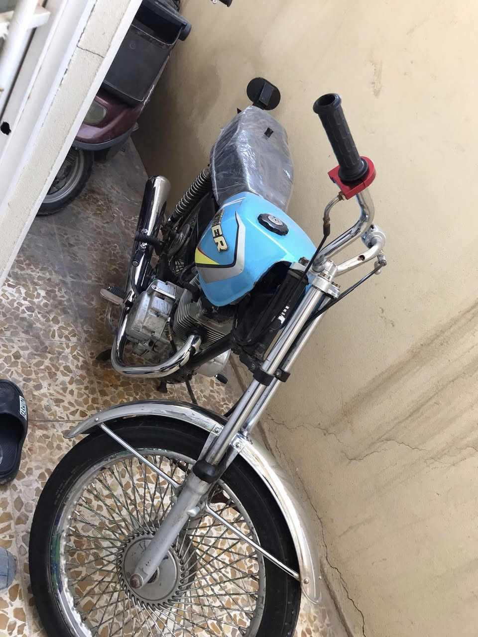 تايكر 2020 ماطور يخبل غراض كله جديد 
كشن وكزوز نامه الاصلي شرط وراسطه 
سعر 375 بي مجال بسيط 
مكاني جانب ايمن باب جديد 
***********
